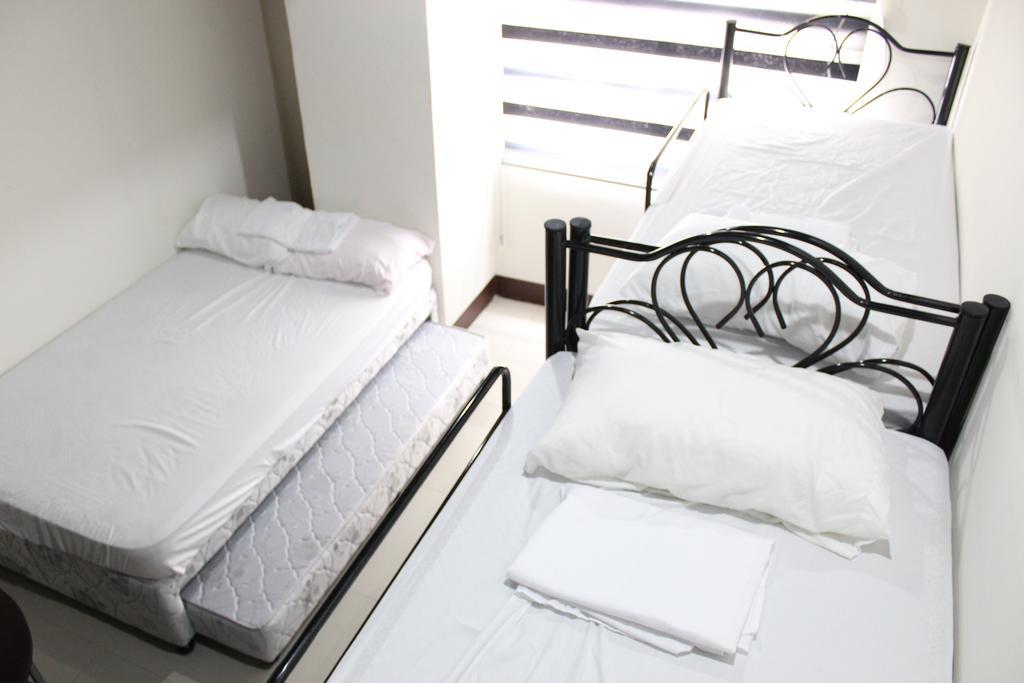 Feel Great Stay Condotels - San Marino Cebu Buitenkant foto