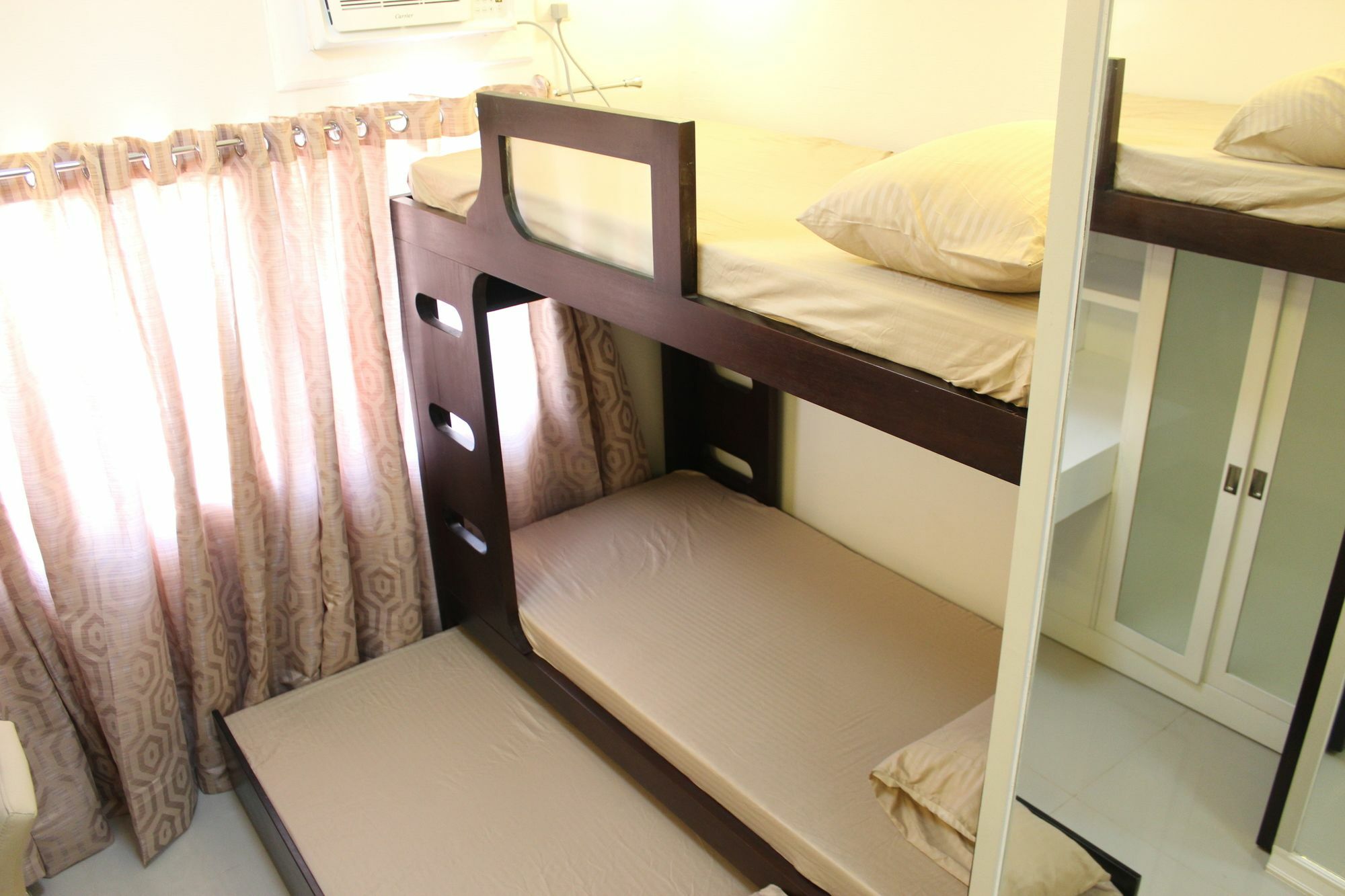Feel Great Stay Condotels - San Marino Cebu Buitenkant foto